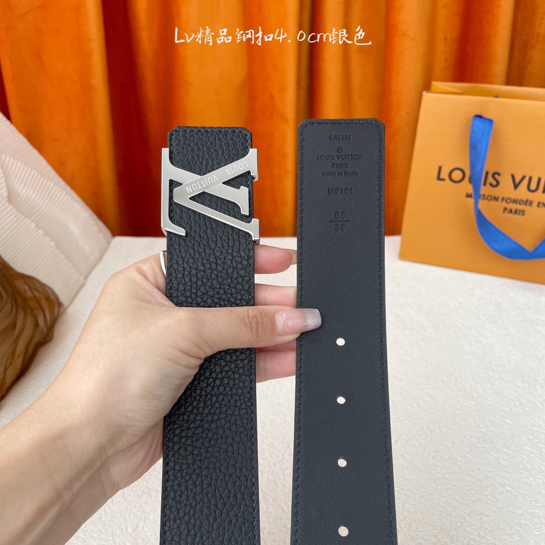 LOUIS VUITTON：经典原单品质 一面经典荔枝纹一面平纹底 原单精品钢扣 4.0cm