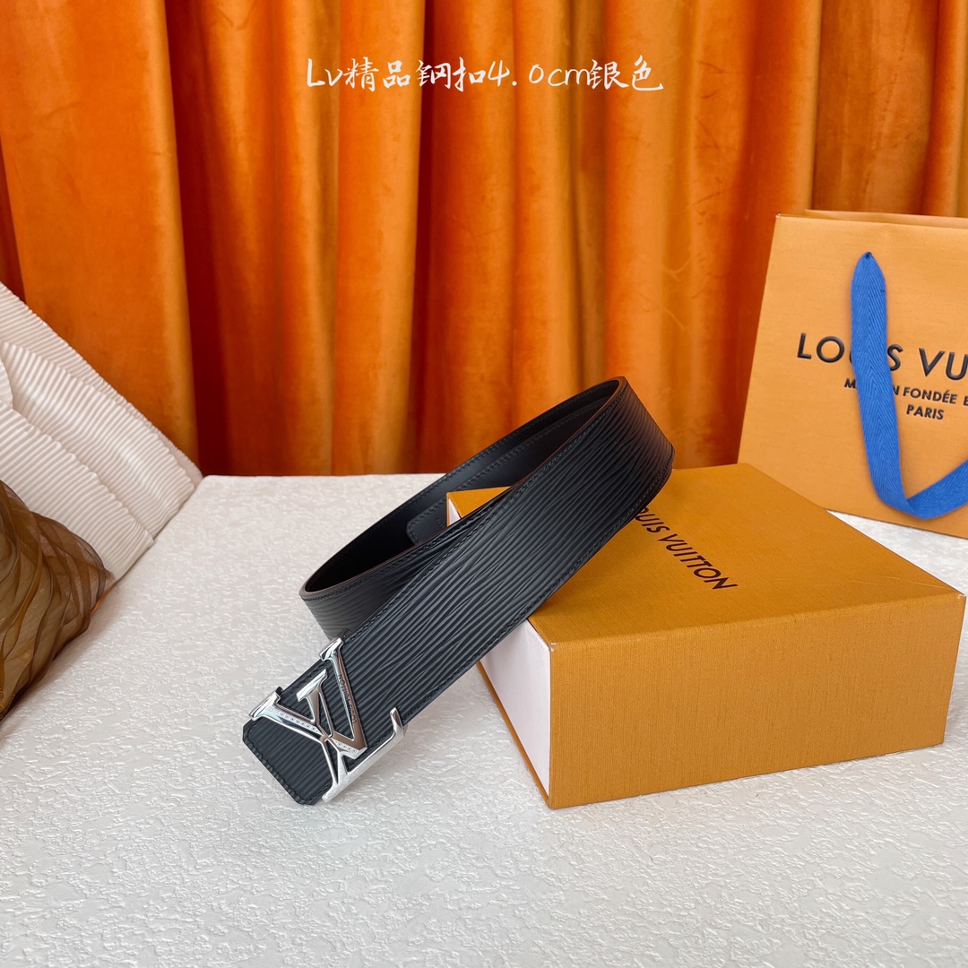 NO:336389,【LOUIS VUITTON Donkey Brand】Classic original single quality, classic water corrugated surface original plain pattern base, matched with original single fine steel buckle, fine-crafted, detailed picture view, real-life shooting, high-end luxury, width 4.0cm, belt, louis vuitton, louis vuitton19860909【LOUIS VUITTON驴牌】经典原单品质,经典水波纹面原版平纹底,搭配原单精品钢扣,精工制作,细节看图,实物拍摄,高端奢华,宽度4.0cm,皮带,louis vuitton,louis vuitton,Belt