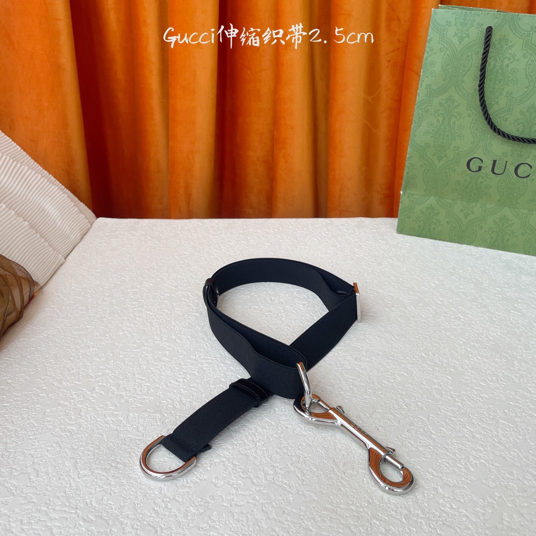   Gucci 新款织带 可调节可伸缩 精品五金 宽2.5Cm  潮流大方 时尚百搭 码数：S M L