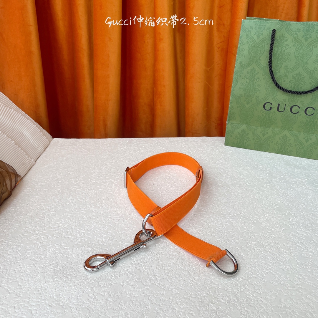   Gucci 新款织带 可调节可伸缩 精品五金 宽2.5Cm  潮流大方 时尚百搭 码数：S M L