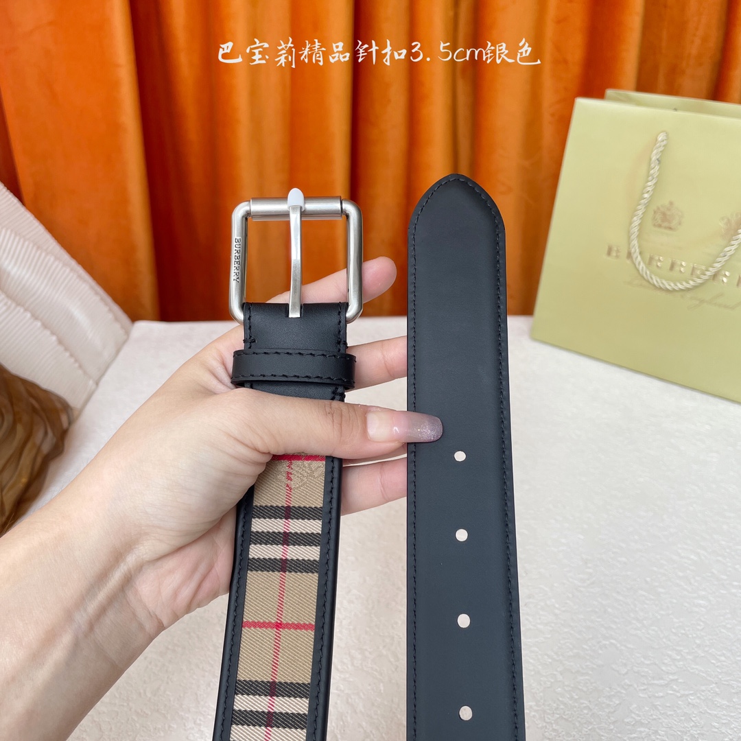  Burberry  巴宝莉专柜同步平滑皮革腰带  搭配精品针扣  装饰品牌经典格纹  以及典藏的马术骑