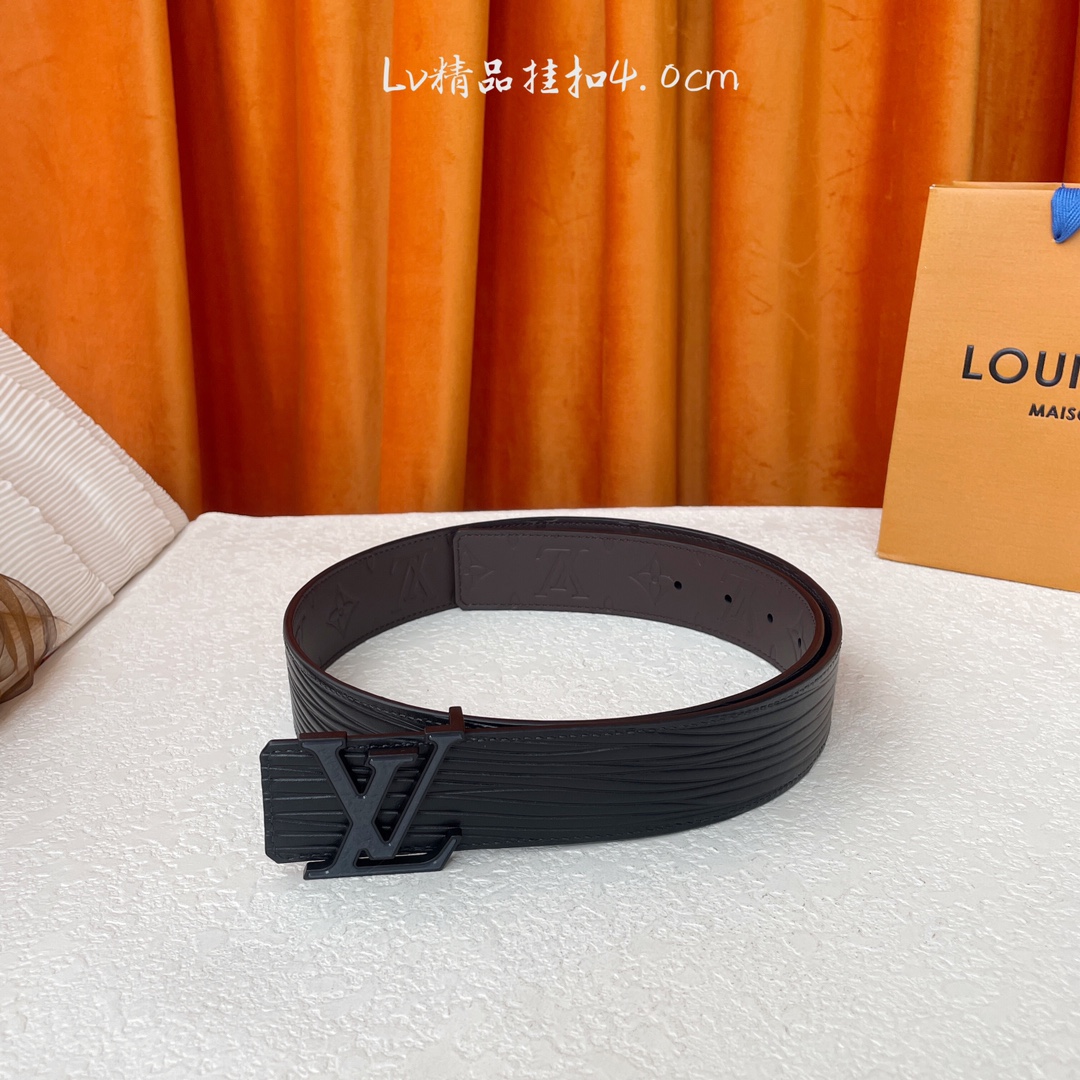 【LOUIS VUITTON】：经典原单品质，一面经典压花一面水波纹底，原单精品挂扣，精工制作，细节看图