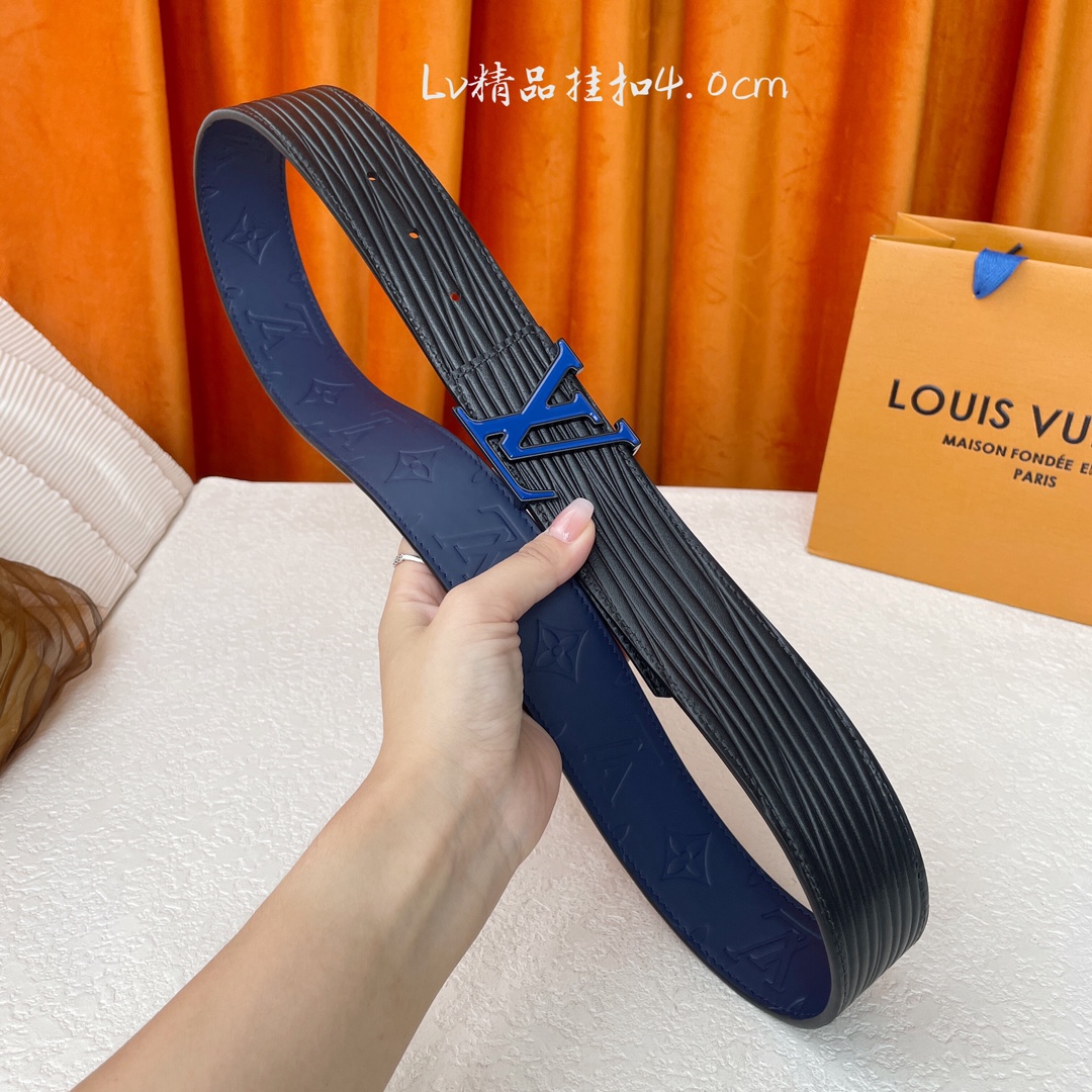 【LOUIS VUITTON】：经典原单品质，一面经典压花一面水波纹底，原单精品挂扣，精工制作，细节看图