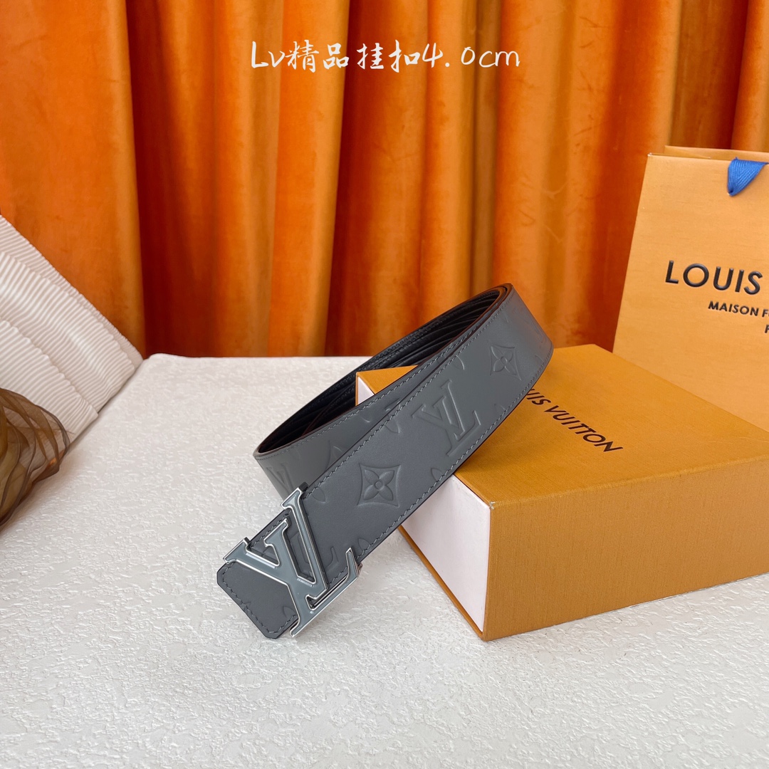 【LOUIS VUITTON】：经典原单品质，一面经典压花一面水波纹底，原单精品挂扣，精工制作，细节看图