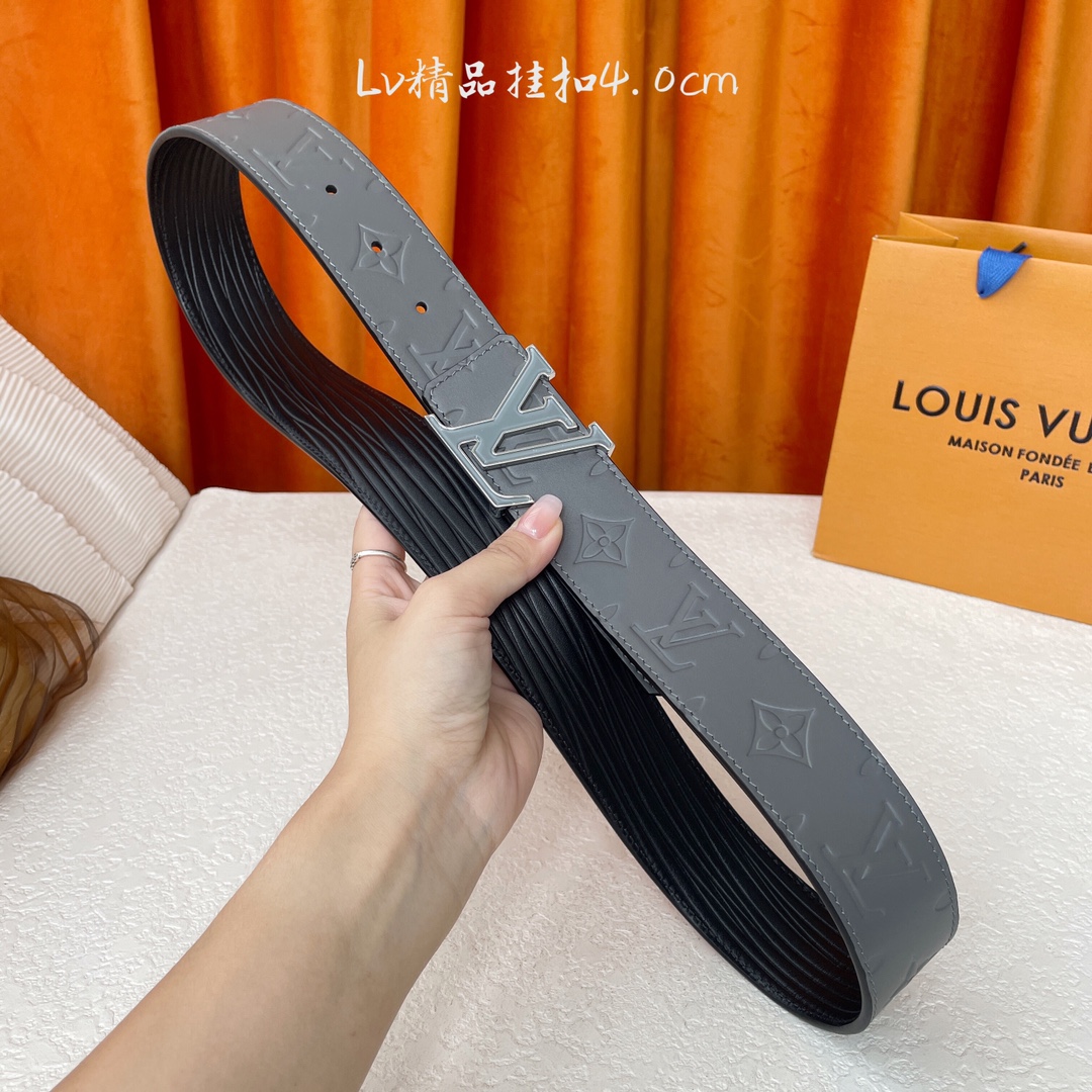 【LOUIS VUITTON】：经典原单品质，一面经典压花一面水波纹底，原单精品挂扣，精工制作，细节看图