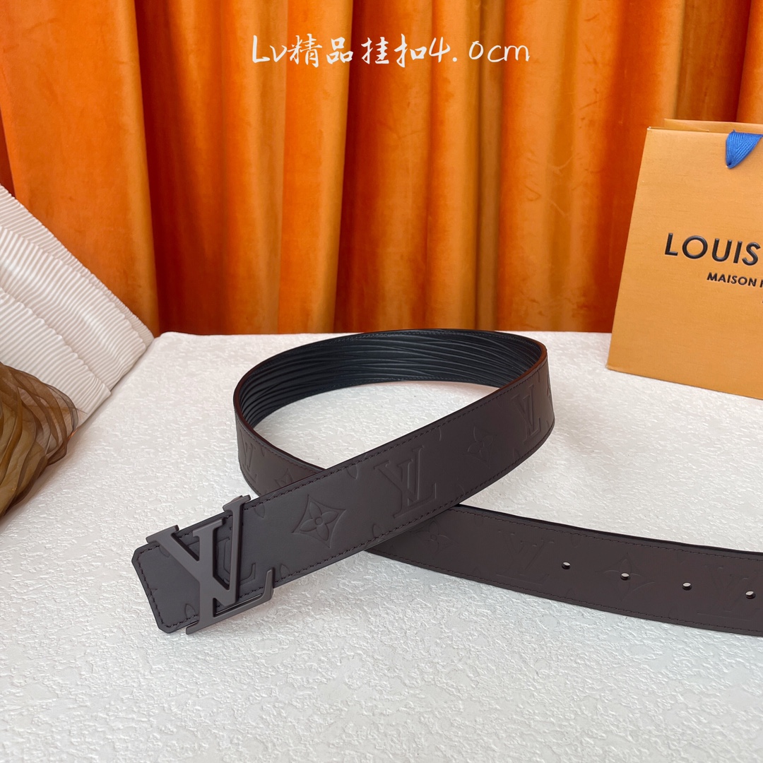 【LOUIS VUITTON】：经典原单品质，一面经典压花一面水波纹底，原单精品挂扣，精工制作，细节看图