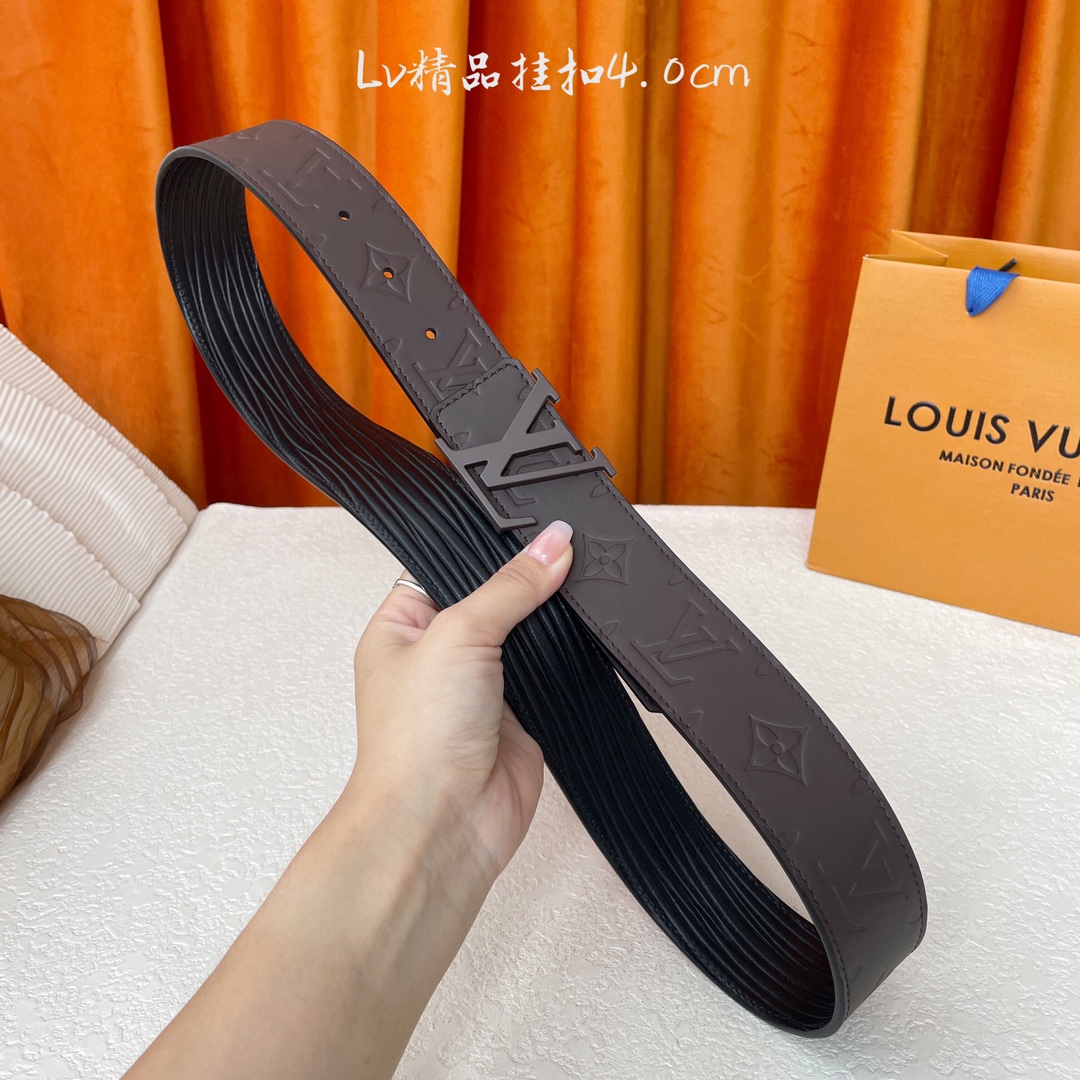 【LOUIS VUITTON】：经典原单品质，一面经典压花一面水波纹底，原单精品挂扣，精工制作，细节看图