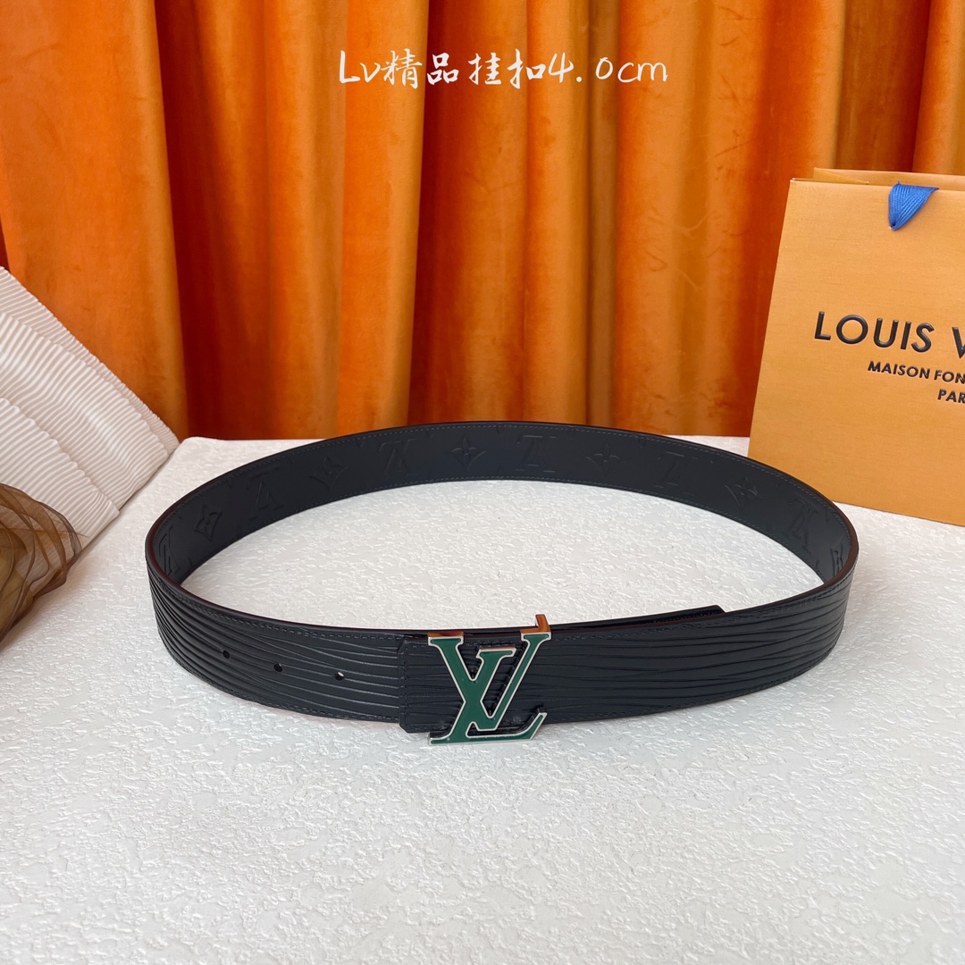 【LOUIS VUITTON】：经典原单品质，一面经典压花一面水波纹底，原单精品挂扣，精工制作，细节看图