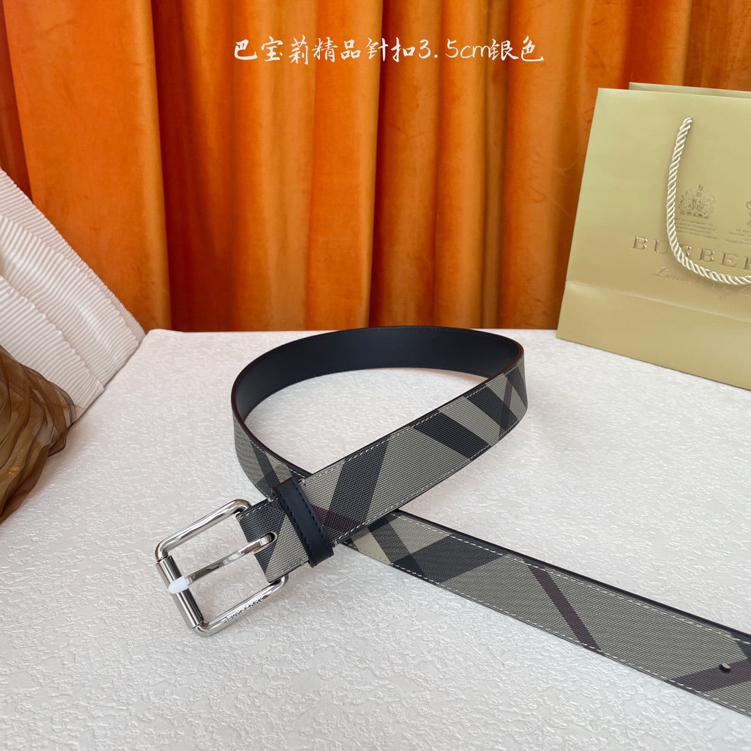  Burberry  巴宝莉专柜同步平滑皮革腰带  搭配精品针扣  装饰品牌经典格纹  宽度3.5cm 