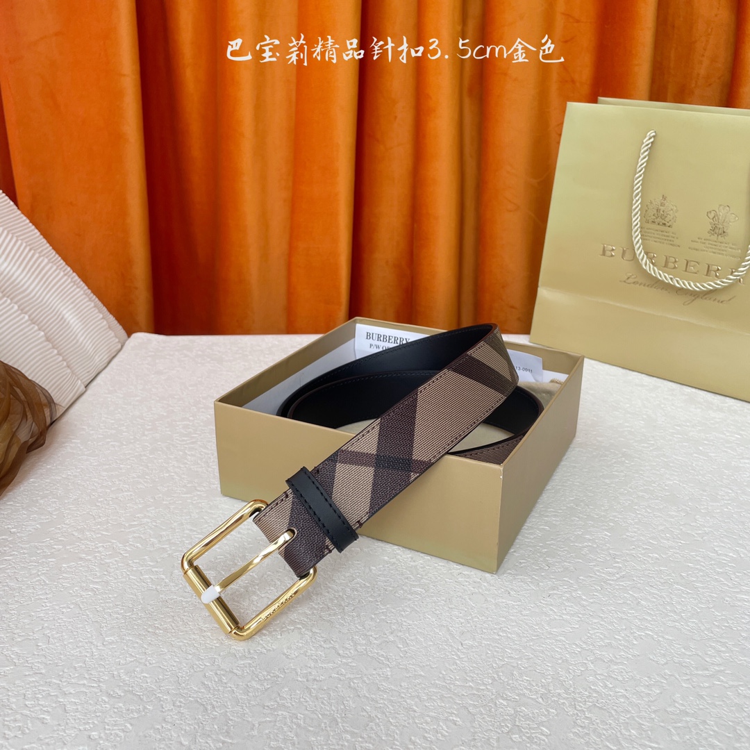  Burberry  巴宝莉专柜同步平滑皮革腰带  搭配精品针扣  装饰品牌经典格纹  宽度3.5cm 