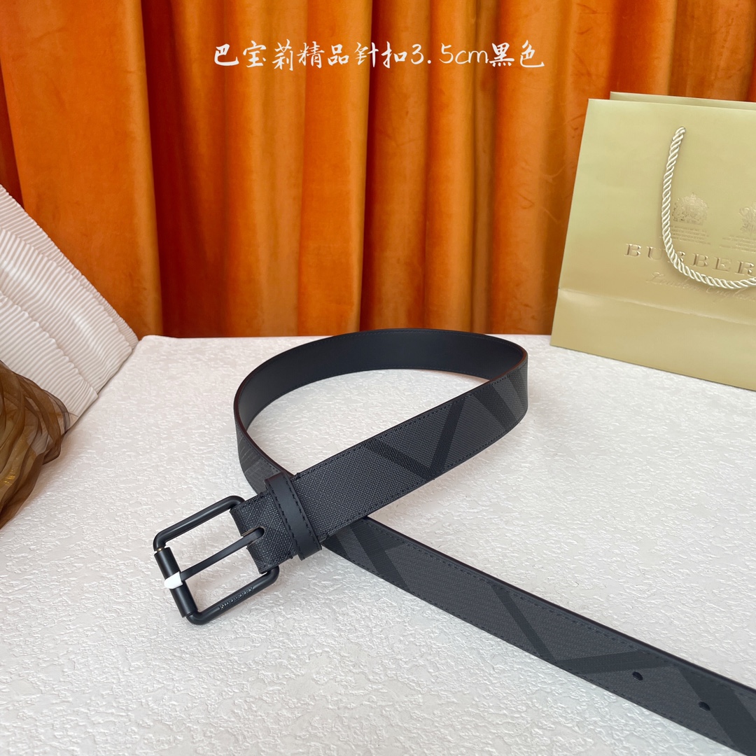  Burberry  巴宝莉专柜同步平滑皮革腰带  搭配精品针扣  装饰品牌经典格纹  宽度3.5cm 