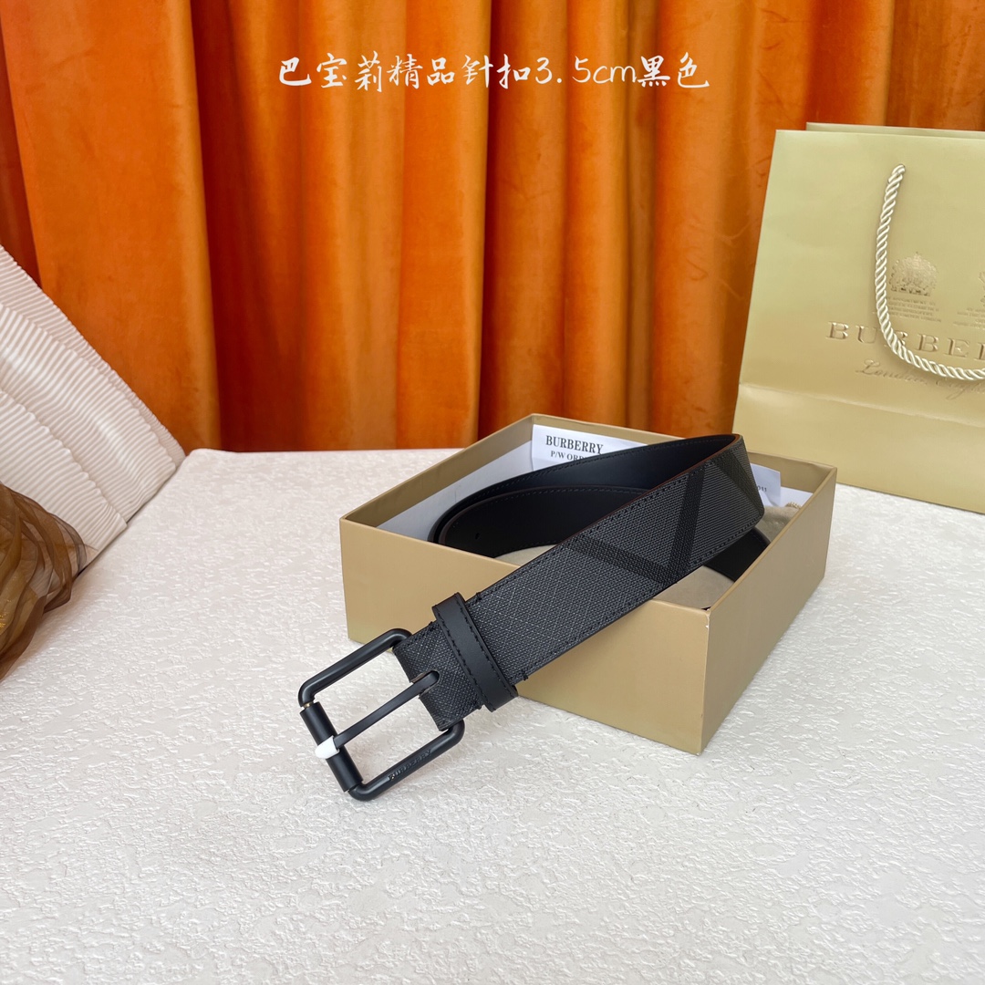  Burberry  巴宝莉专柜同步平滑皮革腰带  搭配精品针扣  装饰品牌经典格纹  宽度3.5cm 