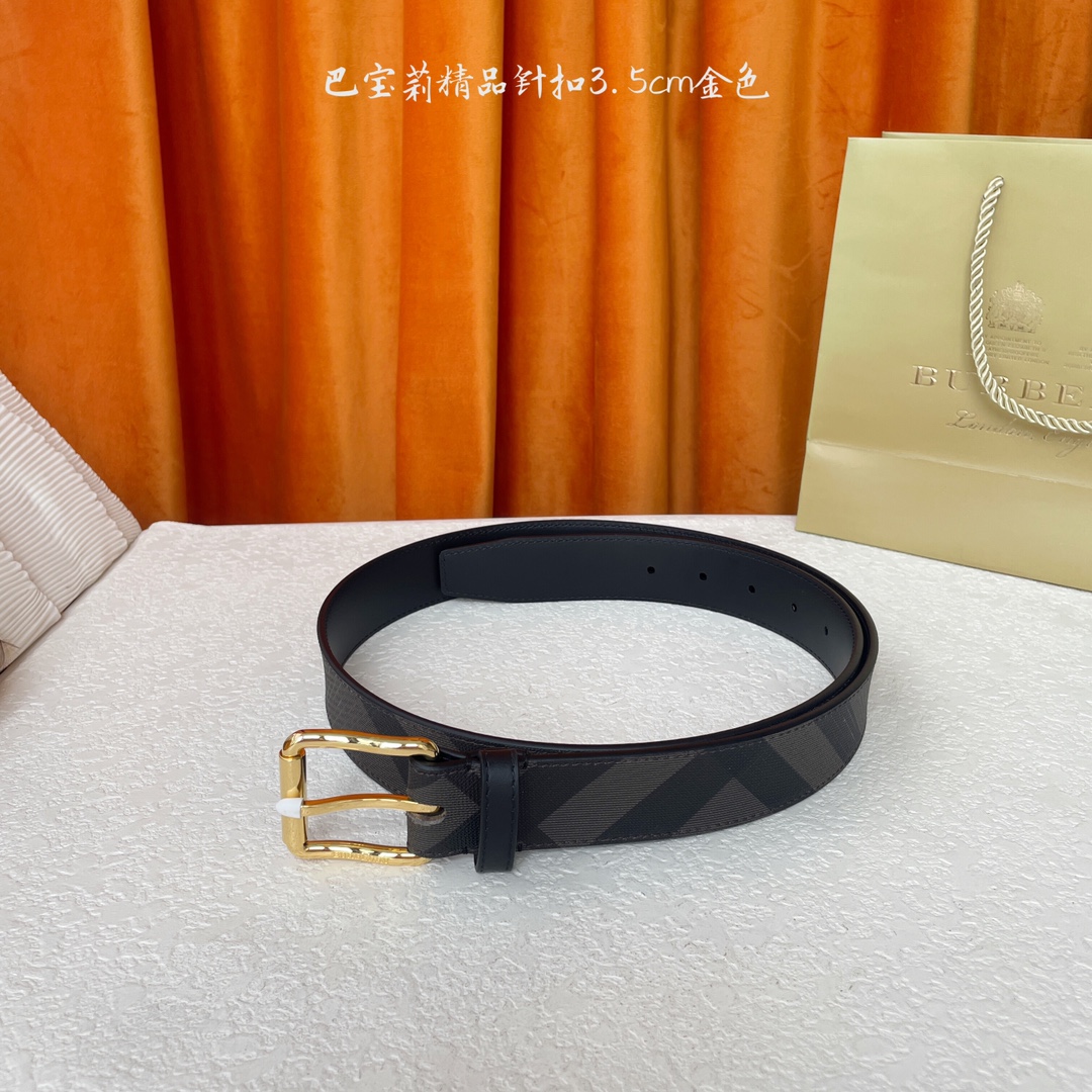  Burberry  巴宝莉专柜同步平滑皮革腰带  搭配精品针扣  装饰品牌经典格纹  宽度3.5cm 