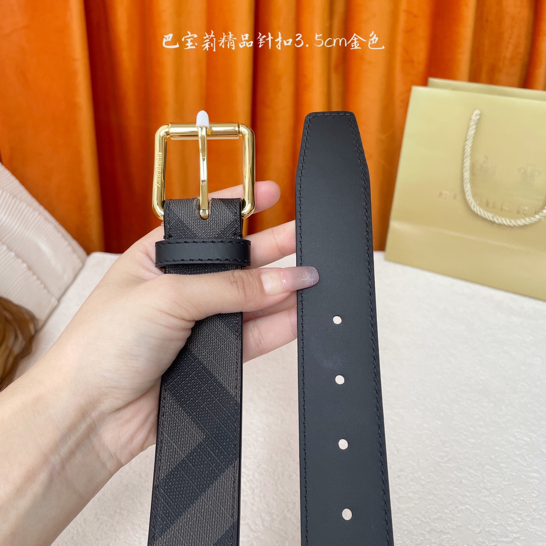  Burberry  巴宝莉专柜同步平滑皮革腰带  搭配精品针扣  装饰品牌经典格纹  宽度3.5cm 