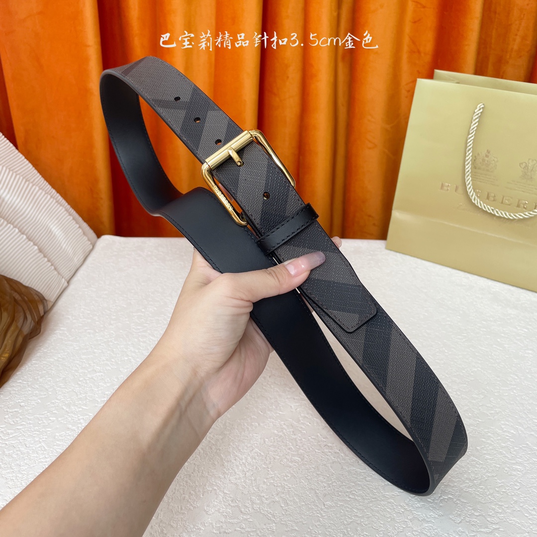  Burberry  巴宝莉专柜同步平滑皮革腰带  搭配精品针扣  装饰品牌经典格纹  宽度3.5cm 