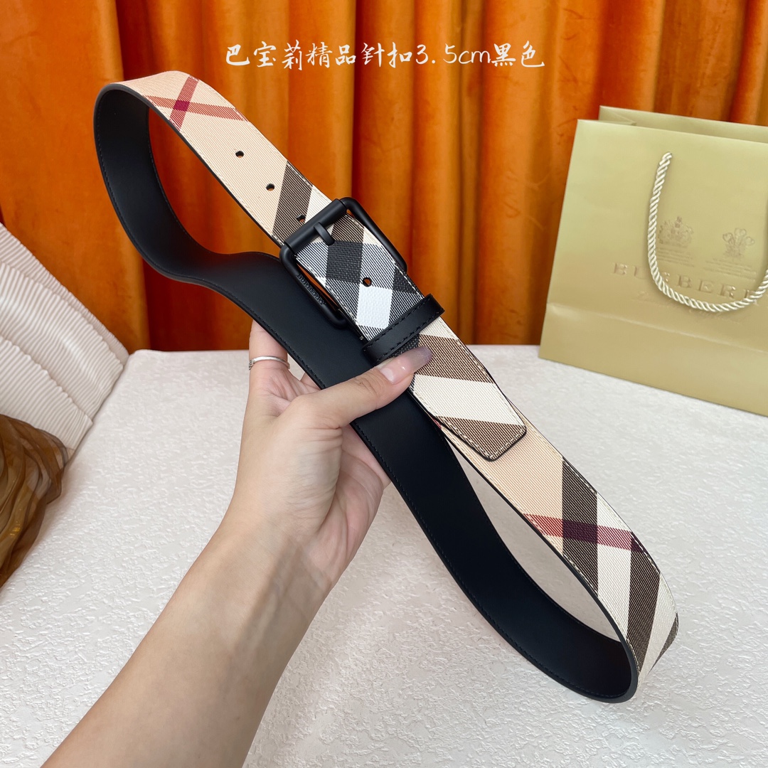 Burberry  巴宝莉专柜同步平滑皮革腰带  搭配精品针扣  装饰品牌经典格纹  宽度3.5cm 