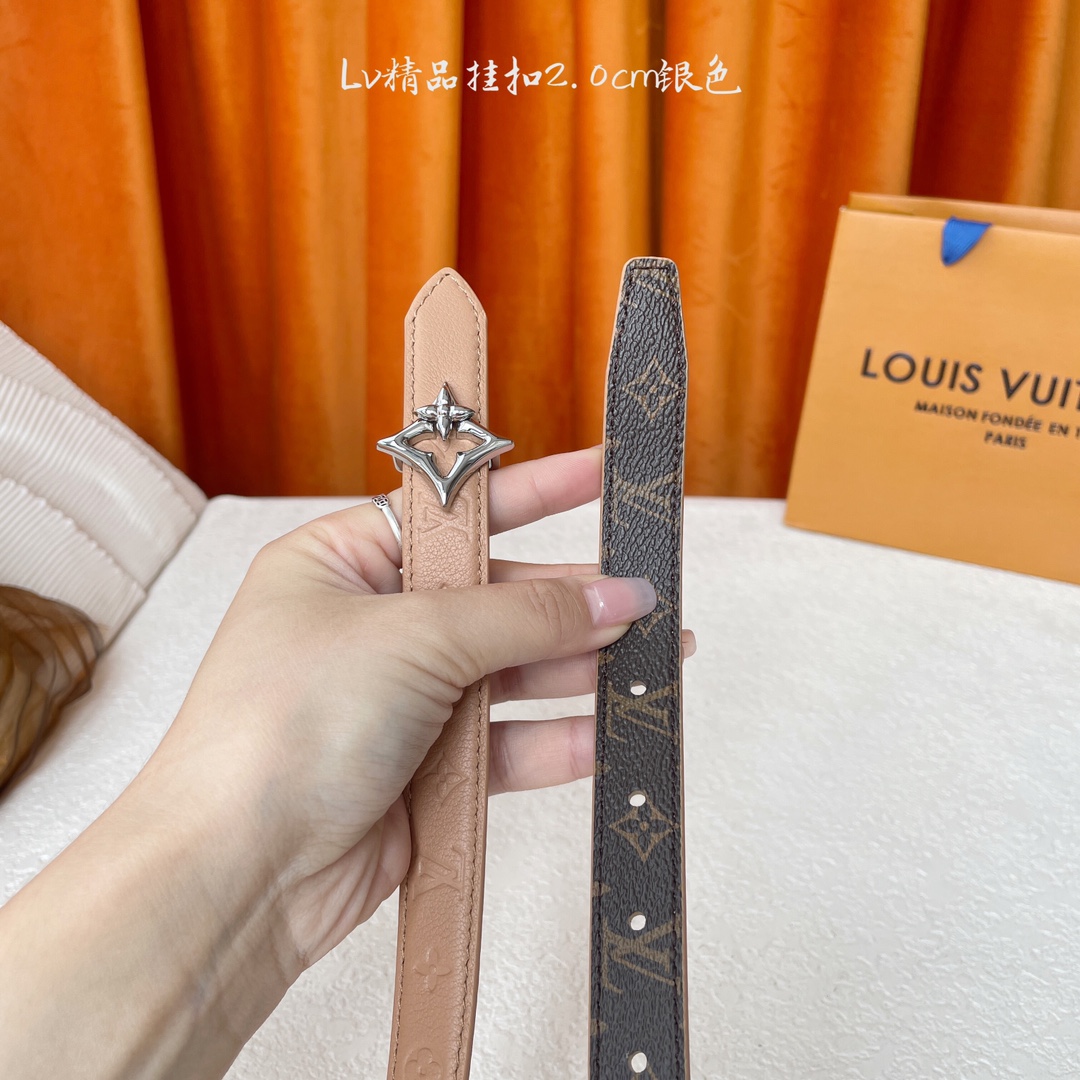 【LOUIS VUITTON】：经典原单品质，一面经典印花一面荔枝纹压花底，原单精品挂扣，精工制作，细节