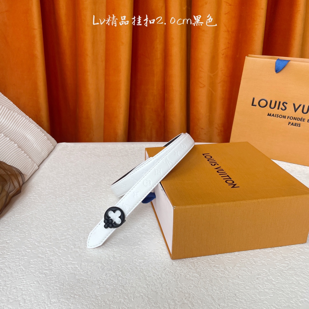 【LOUIS VUITTON】：经典原单品质，一面经典印花一面荔枝纹压花底，原单精品挂扣，精工制作，细节
