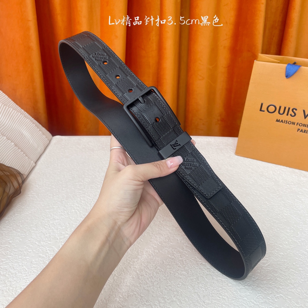 【LOUIS VUITTON驴牌】：经典原单品质，压花面配原版平纹底，搭配原单精品针扣，精工制作，细节看