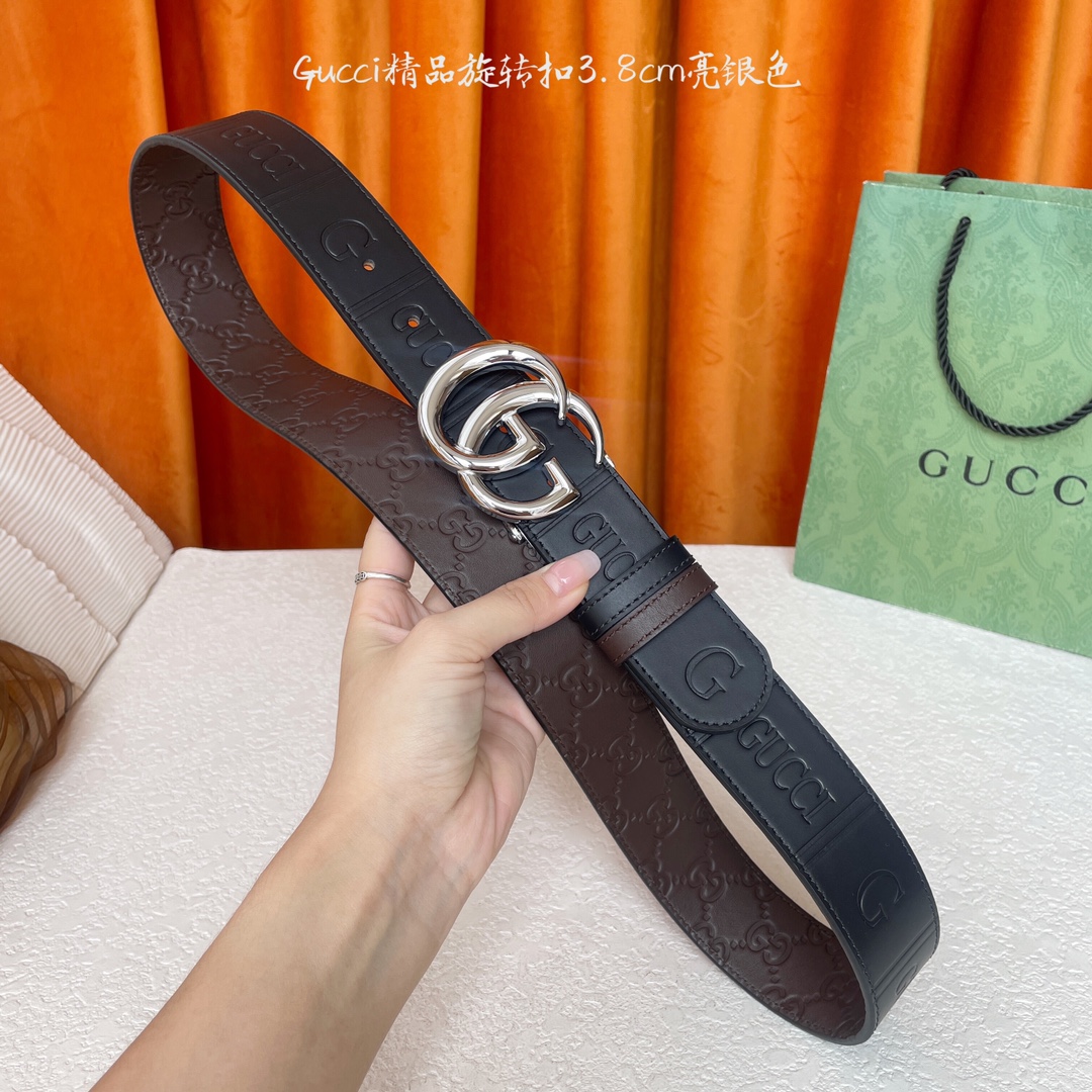 Gucci新款腰带，一面品牌logo压花，一面咖色压小花，搭配专柜精品旋转扣，两面可用，宽4.0cm