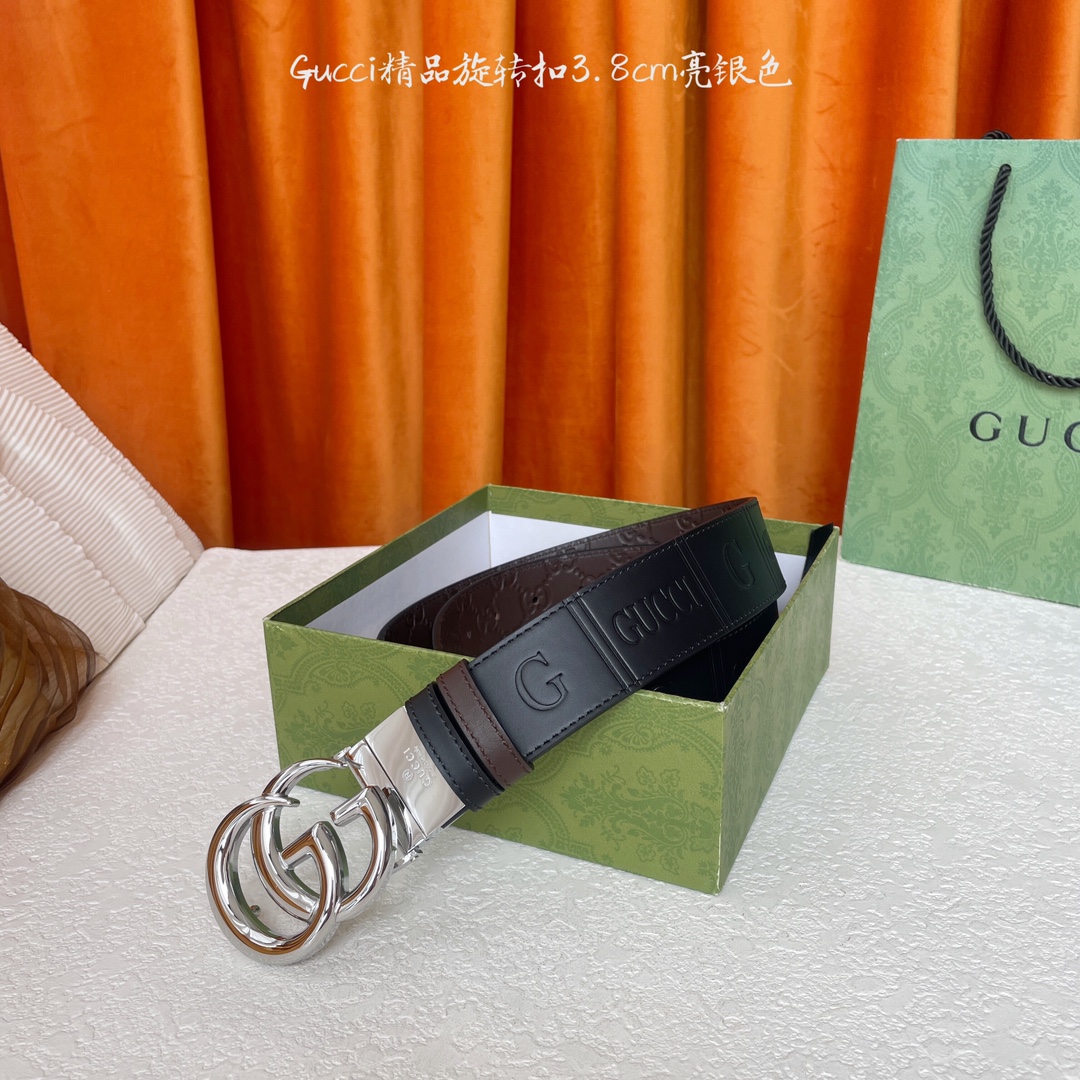  Gucci新款腰带，一面品牌logo压花，一面咖色压小花，搭配专柜精品旋转扣，两面可用，宽4.0cm