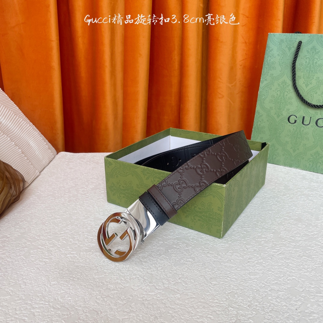  Gucci新款腰带，一面品牌logo压花，一面咖色压小花，搭配专柜精品旋转扣，两面可用，宽4.0cm