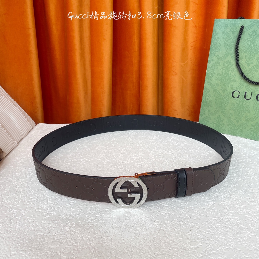  Gucci新款腰带，一面品牌logo压花，一面咖色压小花，搭配专柜精品旋转扣，两面可用，宽4.0cm