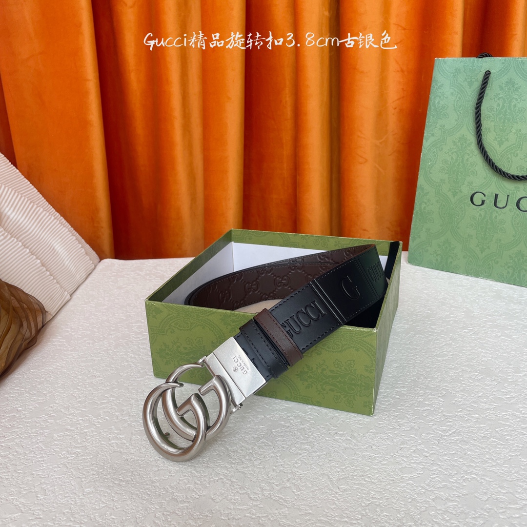  Gucci新款腰带，一面品牌logo压花，一面咖色压小花，搭配专柜精品旋转扣，两面可用，宽4.0cm