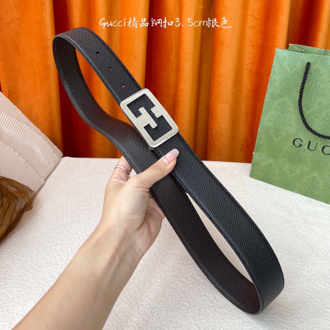  Gucci精品钢扣，黑咖球纹带身，搭配精品钢扣，两面可用，细节看图，宽3.5cm