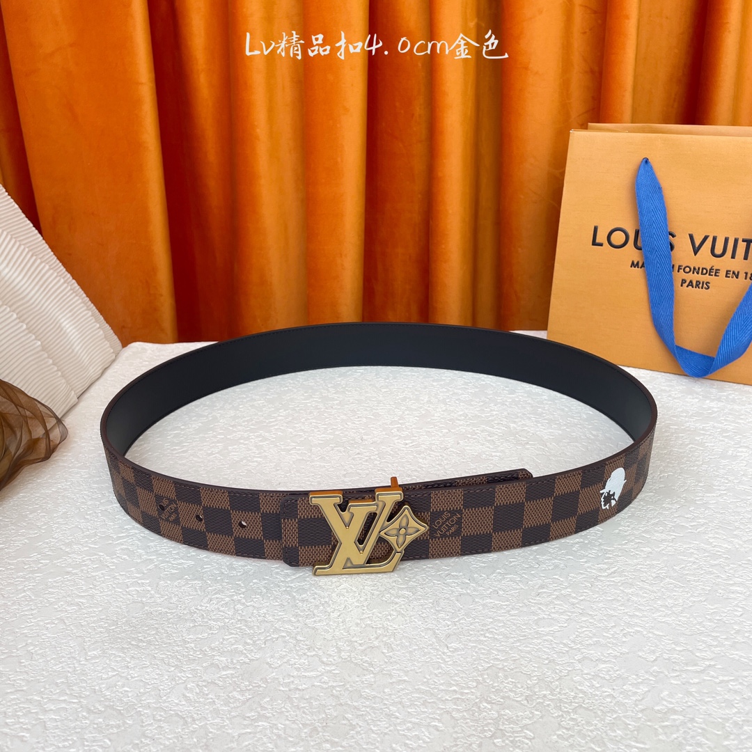 【LOUIS VUITTON驴牌】：经典原单品质，新款压格面配原版平纹底，搭配原单精品挂扣，精工制作，细