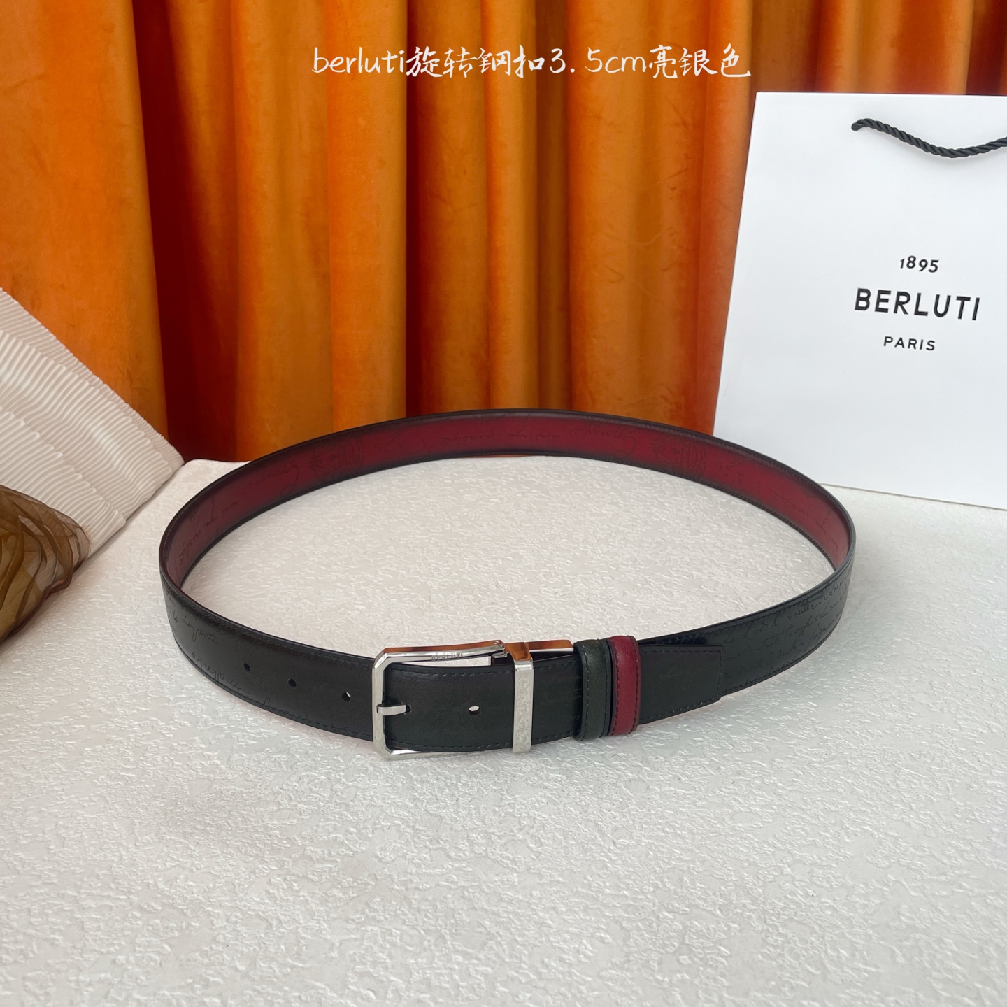 伯尔鲁帝 〖 Berluti 〗:采用意大利Venezia皮革和Patina古法染色工艺双面顶级头层小牛