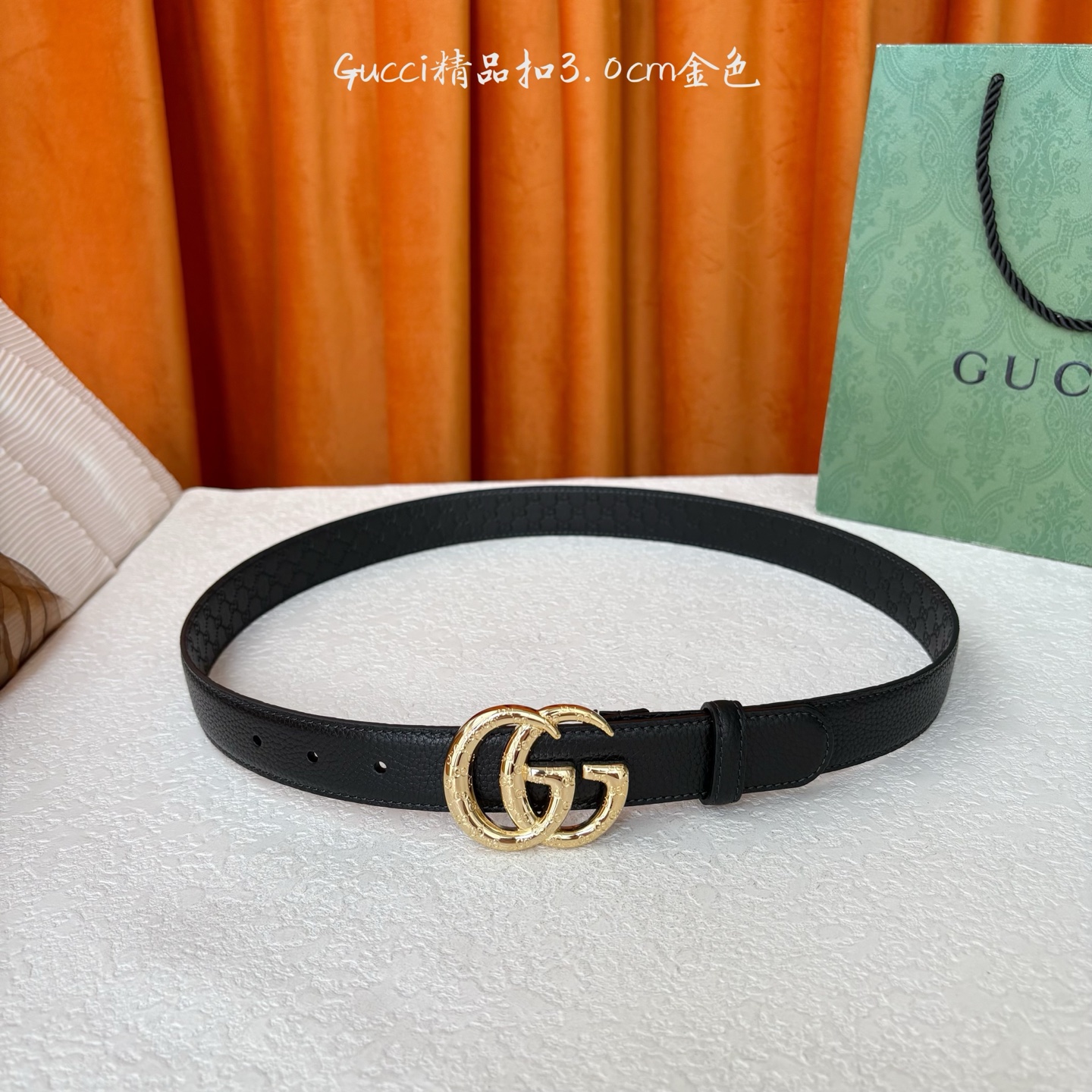 【Gucci】：原单面头层牛皮腰带搭配压花皮底，经典双G花纹扣，时尚大方，古奇又一经典之作，宽度3.0c