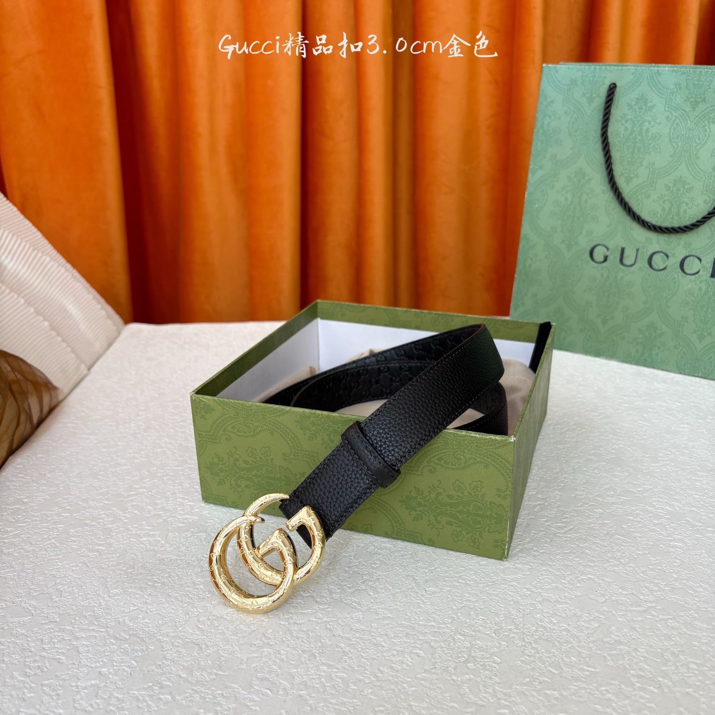 【Gucci】：原单面头层牛皮腰带搭配压花皮底，经典双G花纹扣，时尚大方，古奇又一经典之作，宽度3.0c