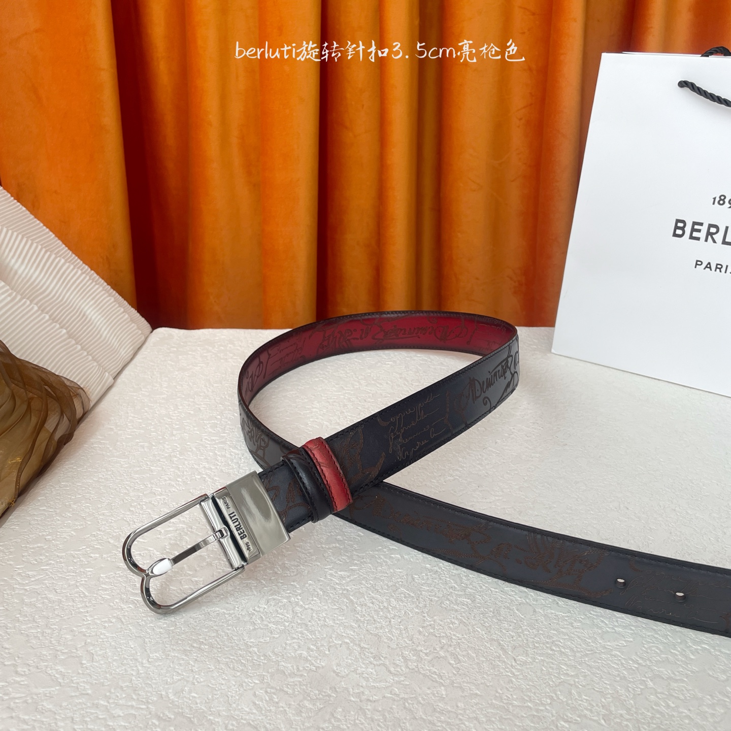 伯尔鲁帝 〖 Berluti 〗:采用意大利Venezia皮革和Patina古法染色工艺双面顶级头层小牛