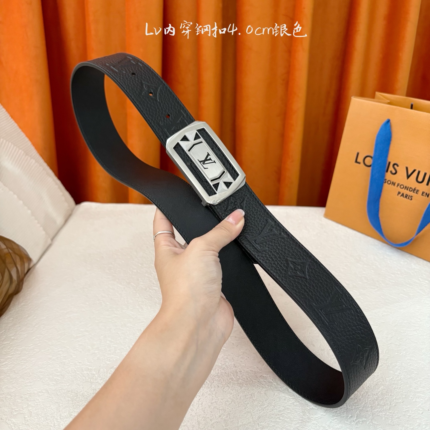 【LOUIS VUITTON】：经典原单品质，经典压花面配原版平纹底，原单精品内穿钢扣，精工制作，细节看