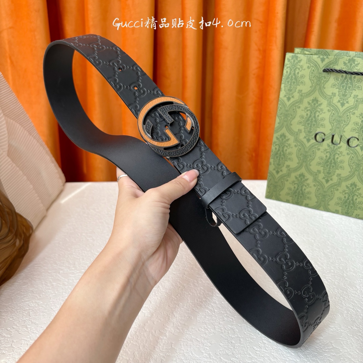 Gucci 经典款压花面 搭配原版皮底 精品贴皮扣 宽4.0 Cm 经典永不过时款 潮流大方 时尚百搭