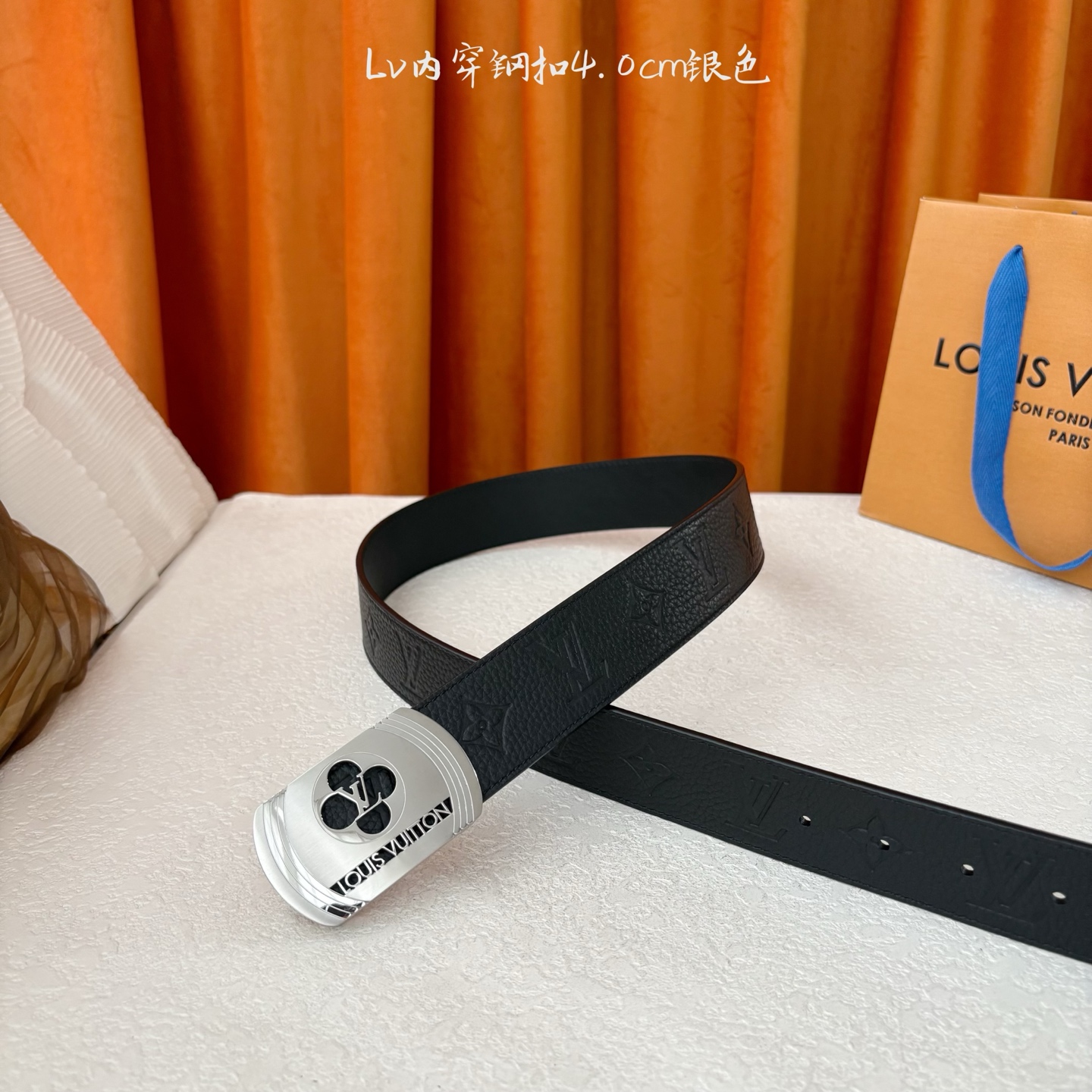 【LOUIS VUITTON】：经典原单品质，经典压花面配原版平纹底，原单精品内穿钢扣，精工制作，细节看