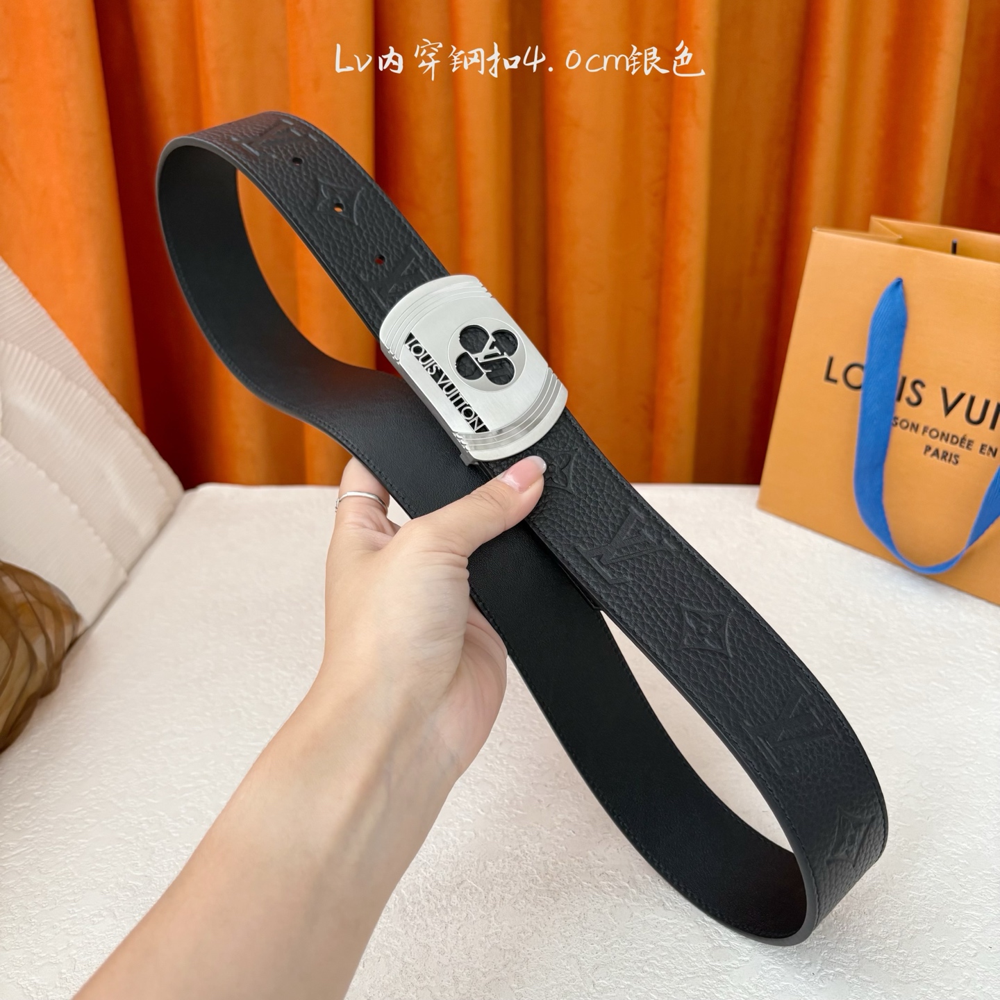 【LOUIS VUITTON】：经典原单品质，经典压花面配原版平纹底，原单精品内穿钢扣，精工制作，细节看