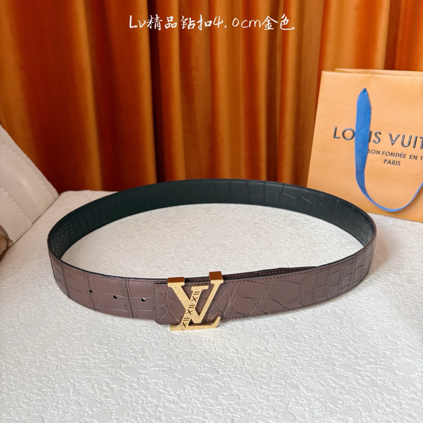 【LOUIS VUITTON】：经典原单品质，面经典雾面鳄鱼纹压纹牛皮，搭配精品钻扣，精工制作，细节看图