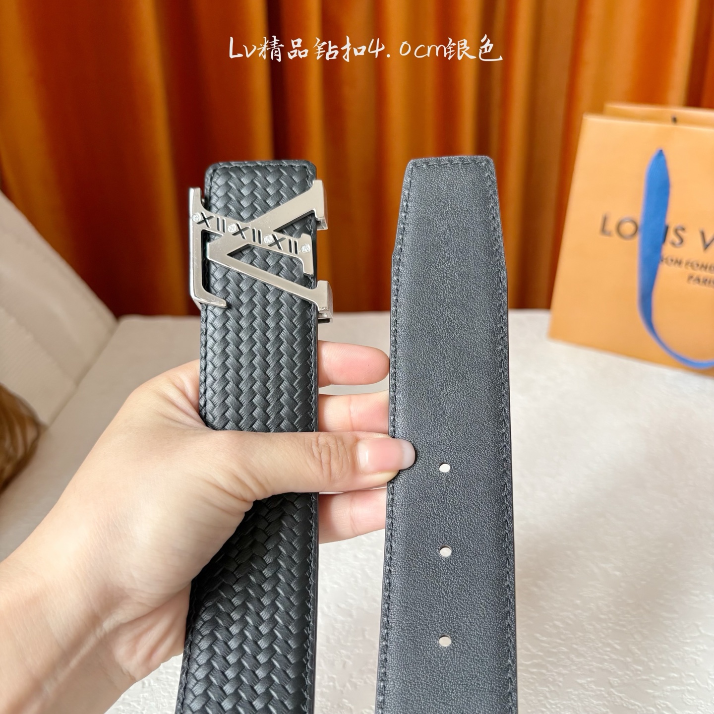 【LOUIS VUITTON】：经典原单品质，面新款压纹牛皮，搭配精品钻扣，精工制作，细节看图，实物拍摄