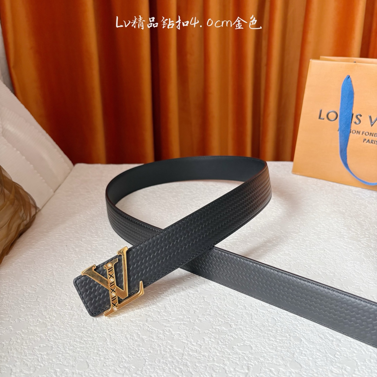 【LOUIS VUITTON】：经典原单品质，面新款压纹牛皮，搭配精品钻扣，精工制作，细节看图，实物拍摄