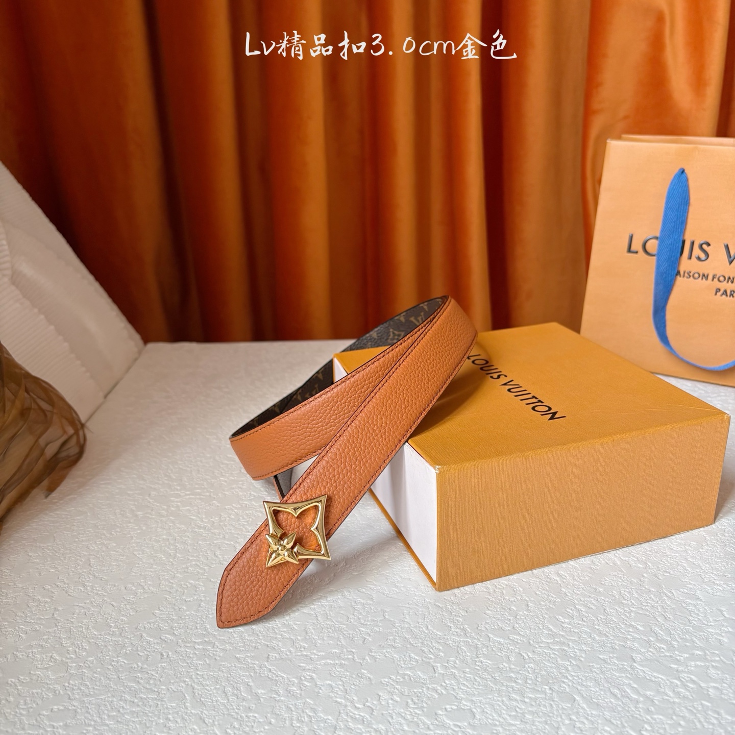 【LOUIS VUITTON】：经典原单品质，荔枝纹压花搭配咖色经典印花，原单精品挂扣，精工制作，细节看