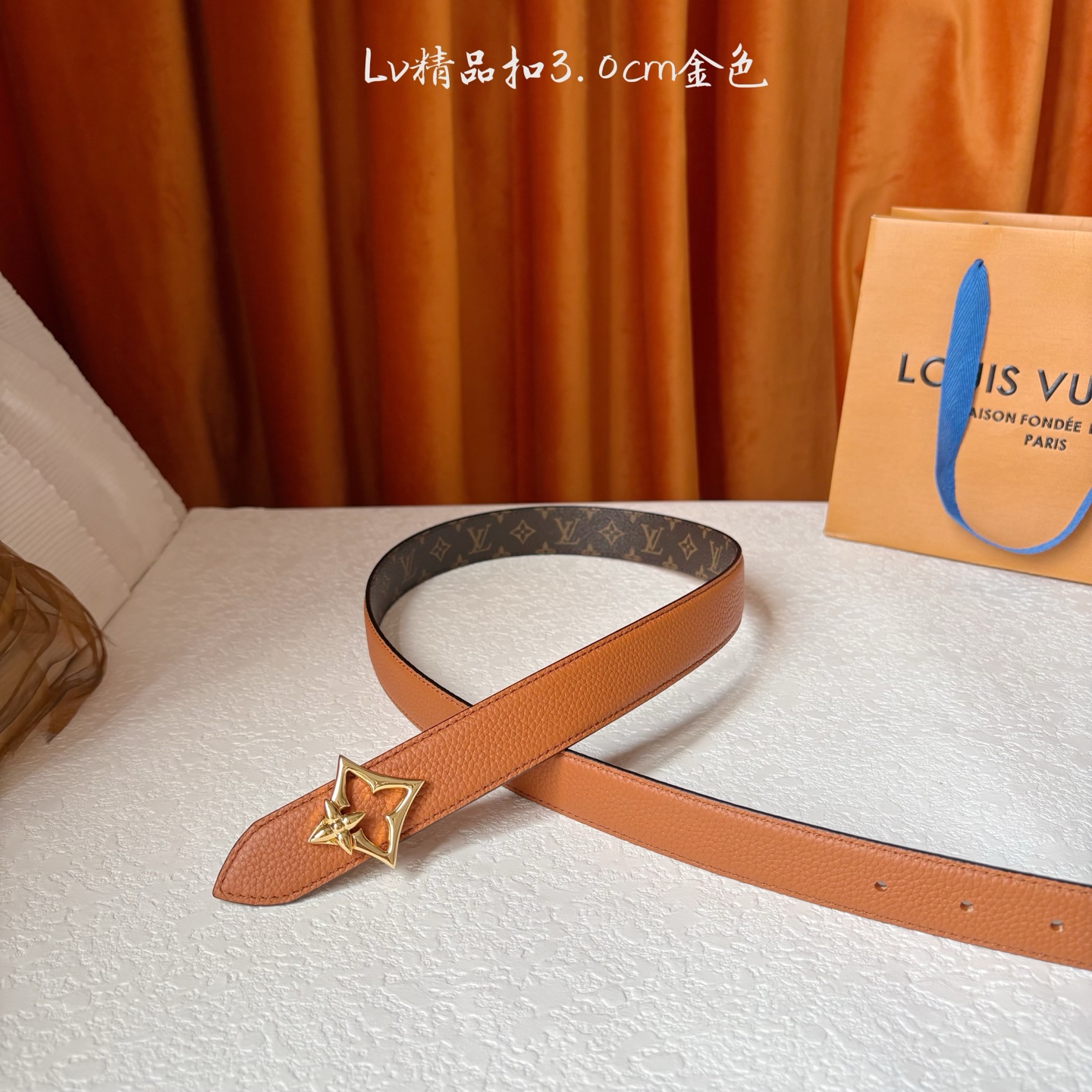 【LOUIS VUITTON】：经典原单品质，荔枝纹压花搭配咖色经典印花，原单精品挂扣，精工制作，细节看