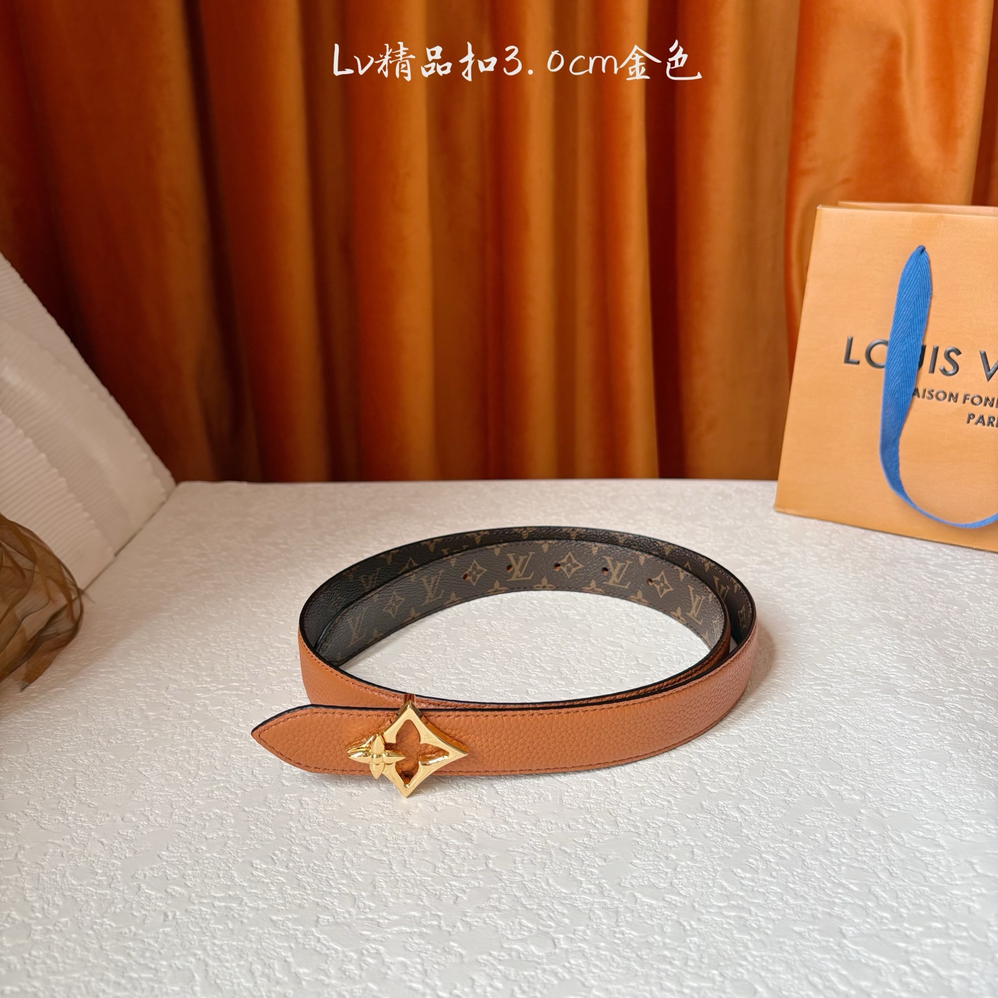 【LOUIS VUITTON】：经典原单品质，荔枝纹压花搭配咖色经典印花，原单精品挂扣，精工制作，细节看