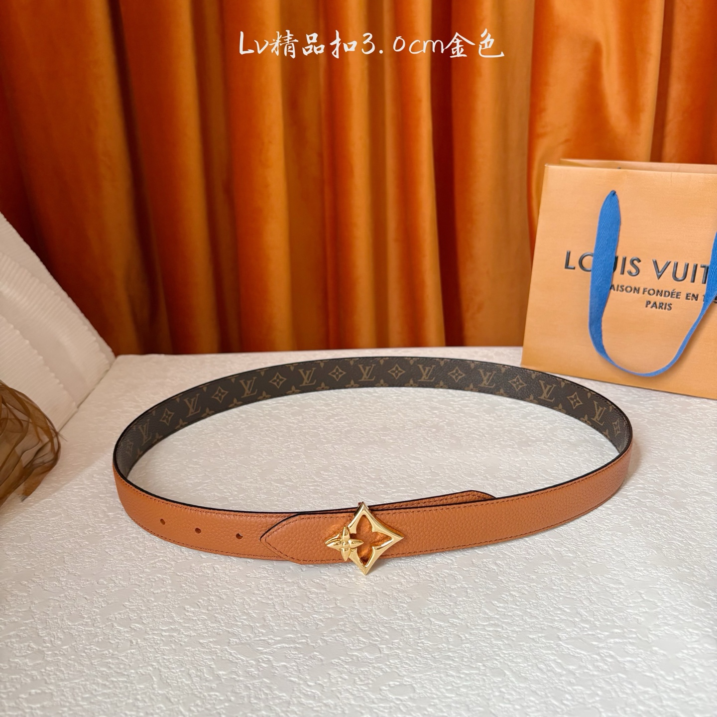 【LOUIS VUITTON】：经典原单品质，荔枝纹压花搭配咖色经典印花，原单精品挂扣，精工制作，细节看