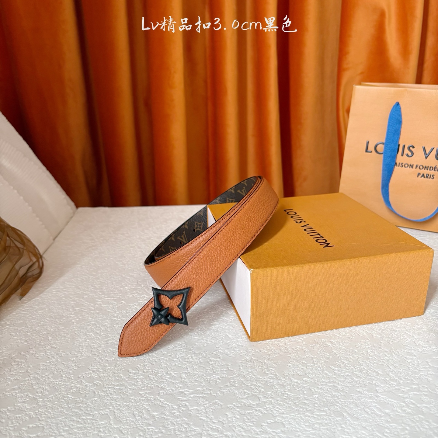 【LOUIS VUITTON】：经典原单品质，荔枝纹压花搭配咖色经典印花，原单精品挂扣，精工制作，细节看