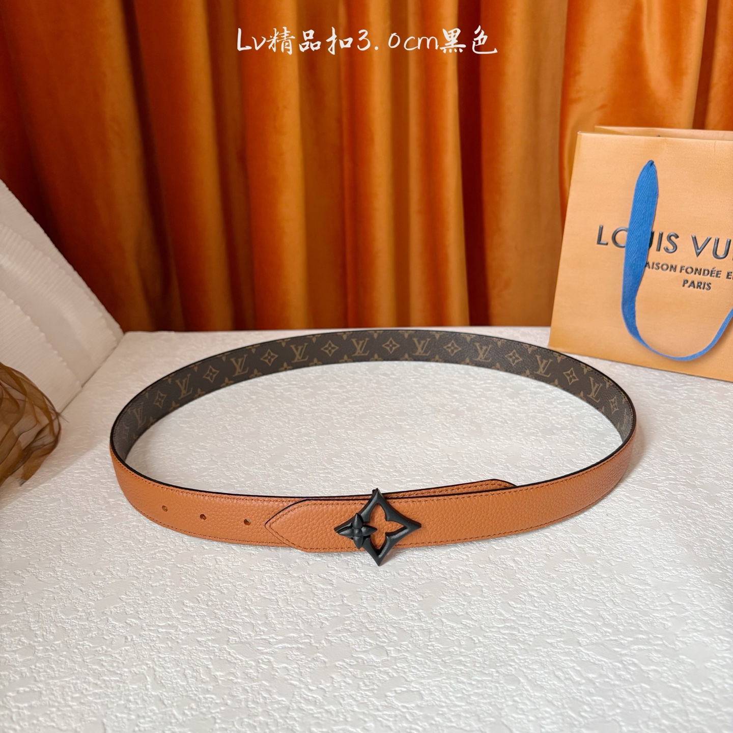 【LOUIS VUITTON】：经典原单品质，荔枝纹压花搭配咖色经典印花，原单精品挂扣，精工制作，细节看