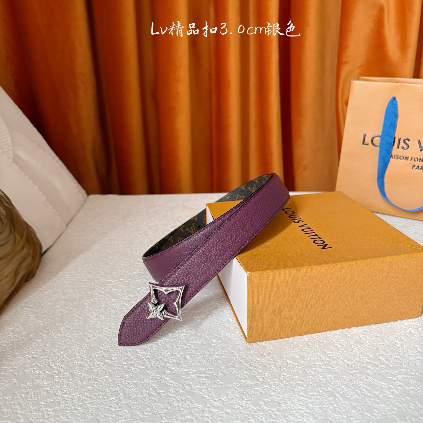 【LOUIS VUITTON】：经典原单品质，荔枝纹压花搭配咖色经典印花，原单精品挂扣，精工制作，细节看