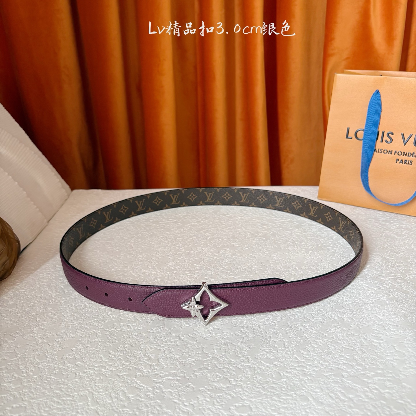 【LOUIS VUITTON】：经典原单品质，荔枝纹压花搭配咖色经典印花，原单精品挂扣，精工制作，细节看