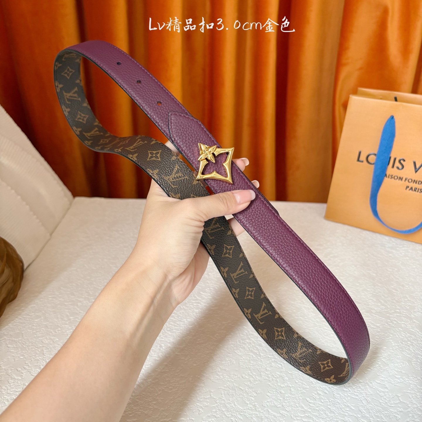 【LOUIS VUITTON】：经典原单品质，荔枝纹压花搭配咖色经典印花，原单精品挂扣，精工制作，细节看